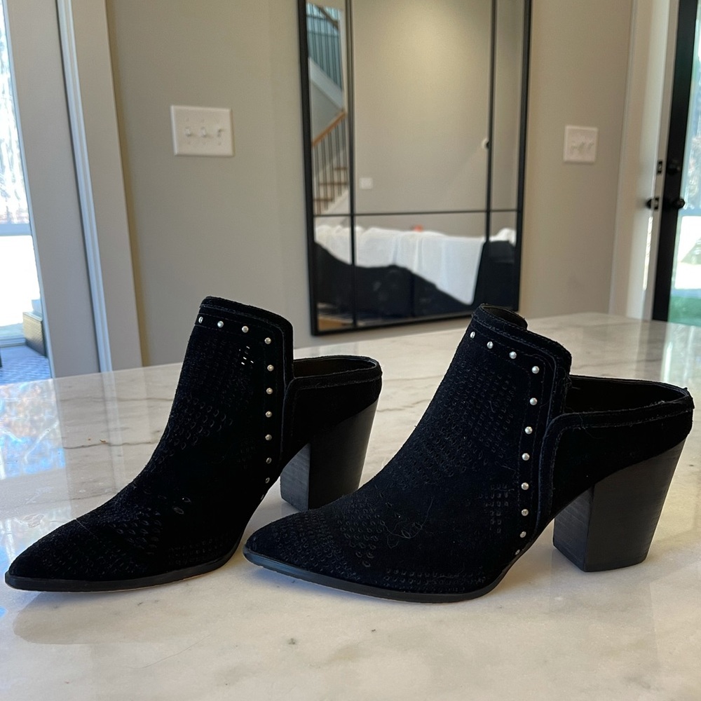 Gibson Latimer mules